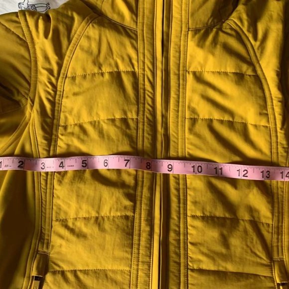 Lululemon Another Mile Jacket - Picture 7 of 9